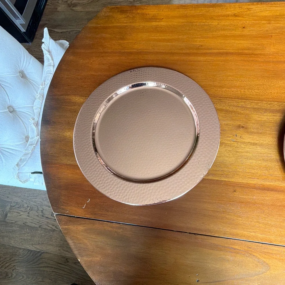 WILLIAMS-SONOMA Hammered Copper Charger Plates ||| Set of 4
